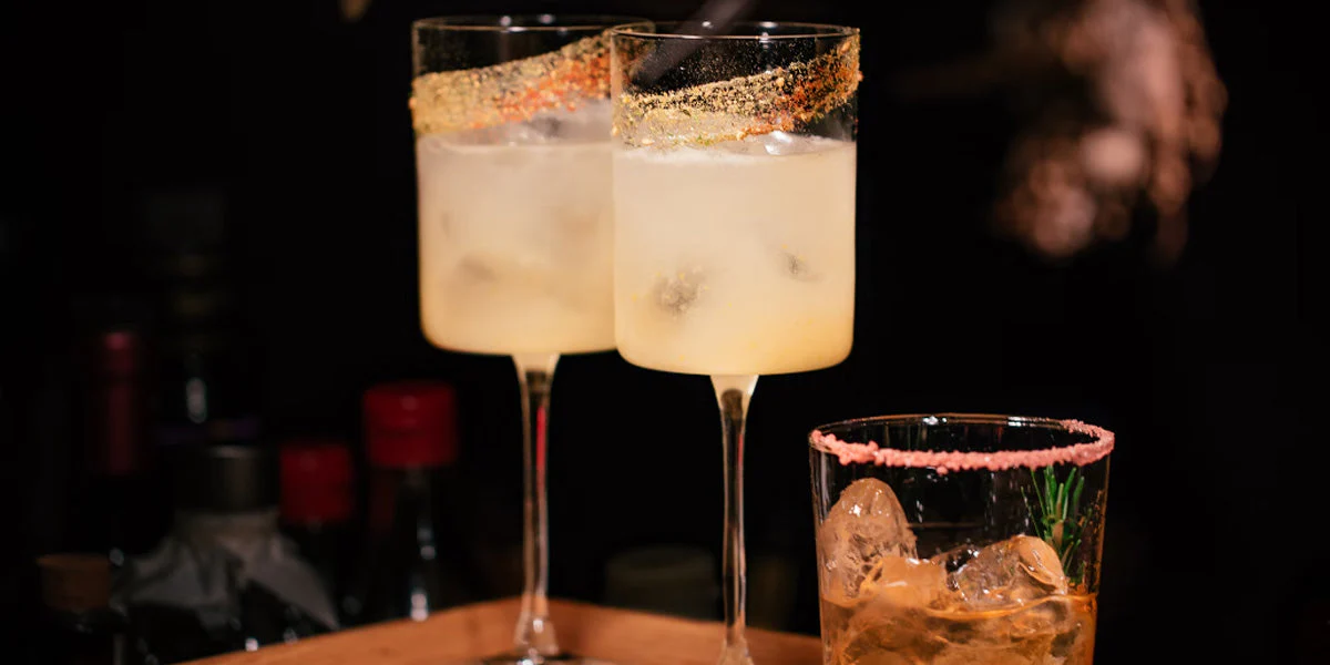 How to Rim a Glass with Sugar or Salt
