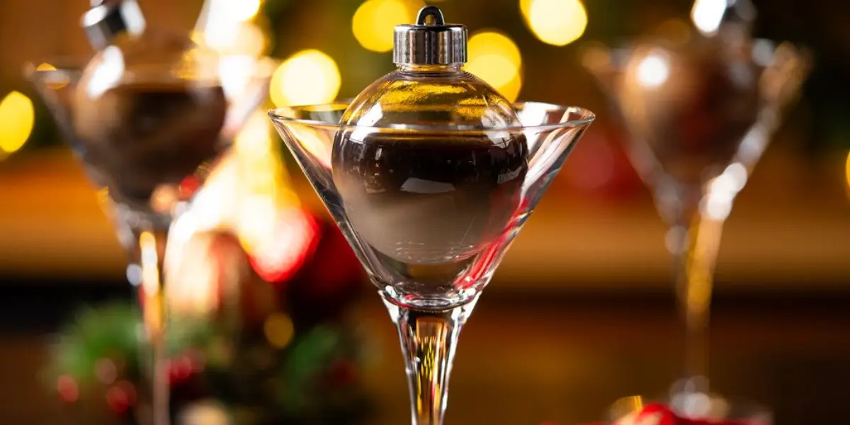 Best Spicy Cocktails with Jalapeño 1 Shake Up Freedom: How to Make the Statue of Liberty Cocktail That Steals the Spotlight