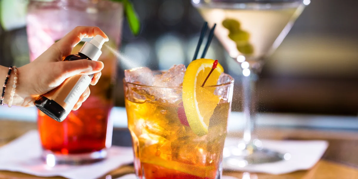 High-Proof Cocktails for Serious Drinkers 1 High-Proof Cocktails for Serious Drinkers