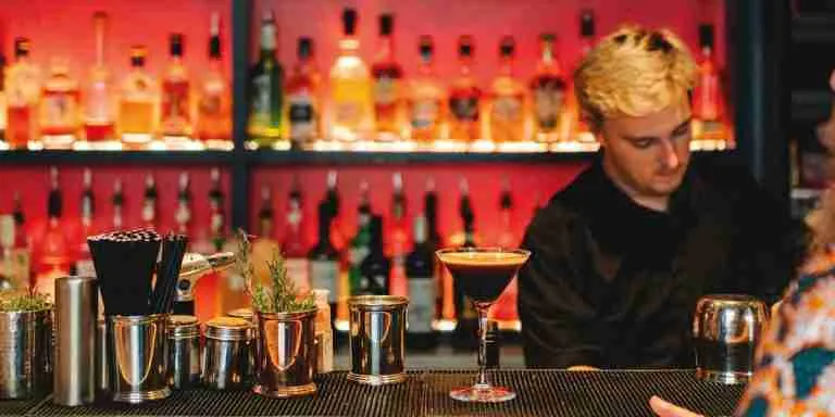 Using Fresh Herbs in Cocktails (Without a Garden)